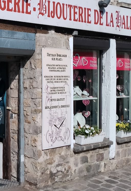 Vitrine de montres de la Bijouterie de la Halle